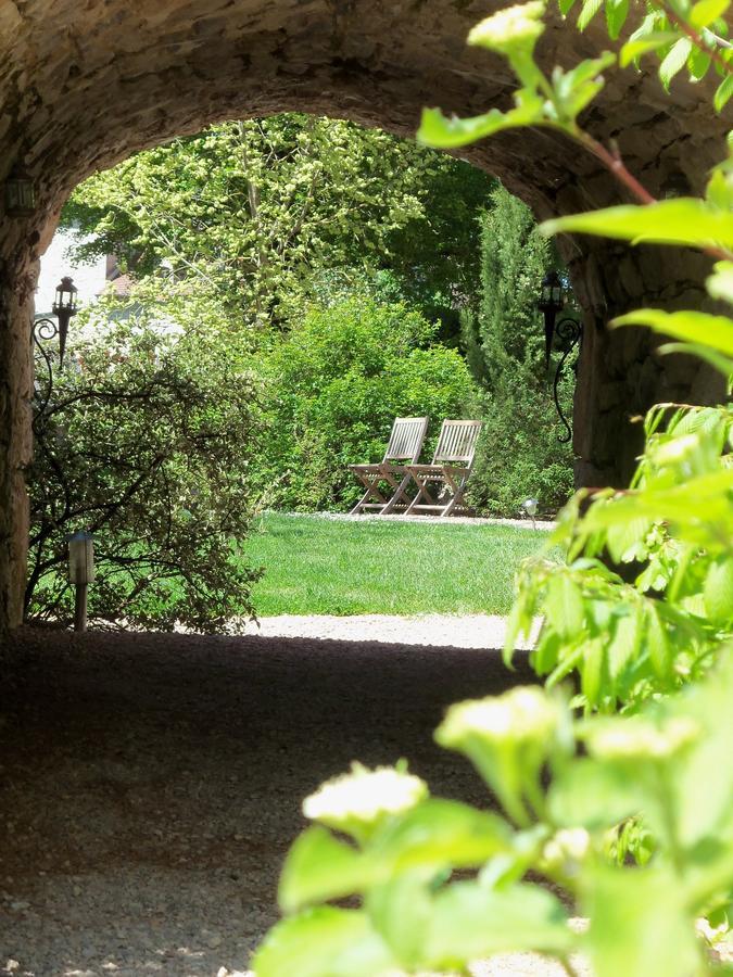 Chambres Et Jardin De Pierres Espédaillac Exterior foto